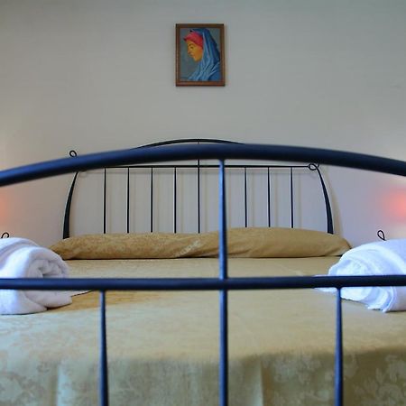 צ'פאלו Sikelios Apartments מראה חיצוני תמונה