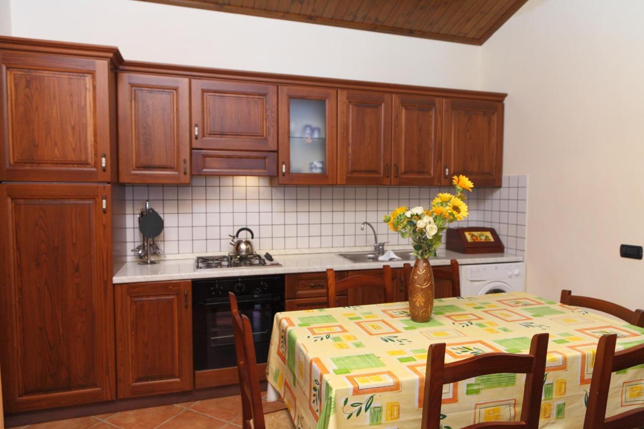 צ'פאלו Sikelios Apartments מראה חיצוני תמונה