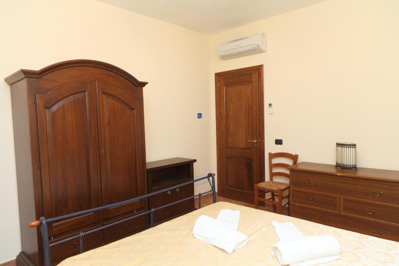 צ'פאלו Sikelios Apartments מראה חיצוני תמונה