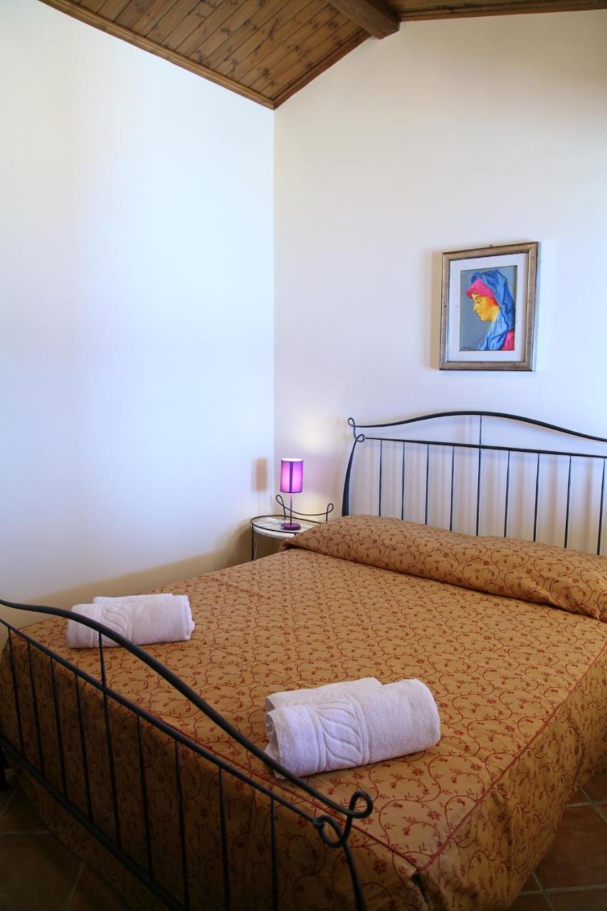 צ'פאלו Sikelios Apartments מראה חיצוני תמונה