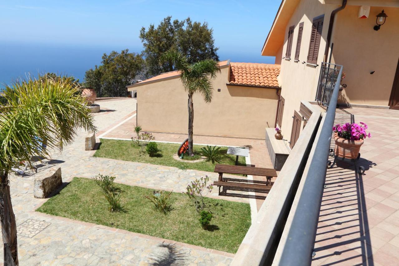 צ'פאלו Sikelios Apartments מראה חיצוני תמונה