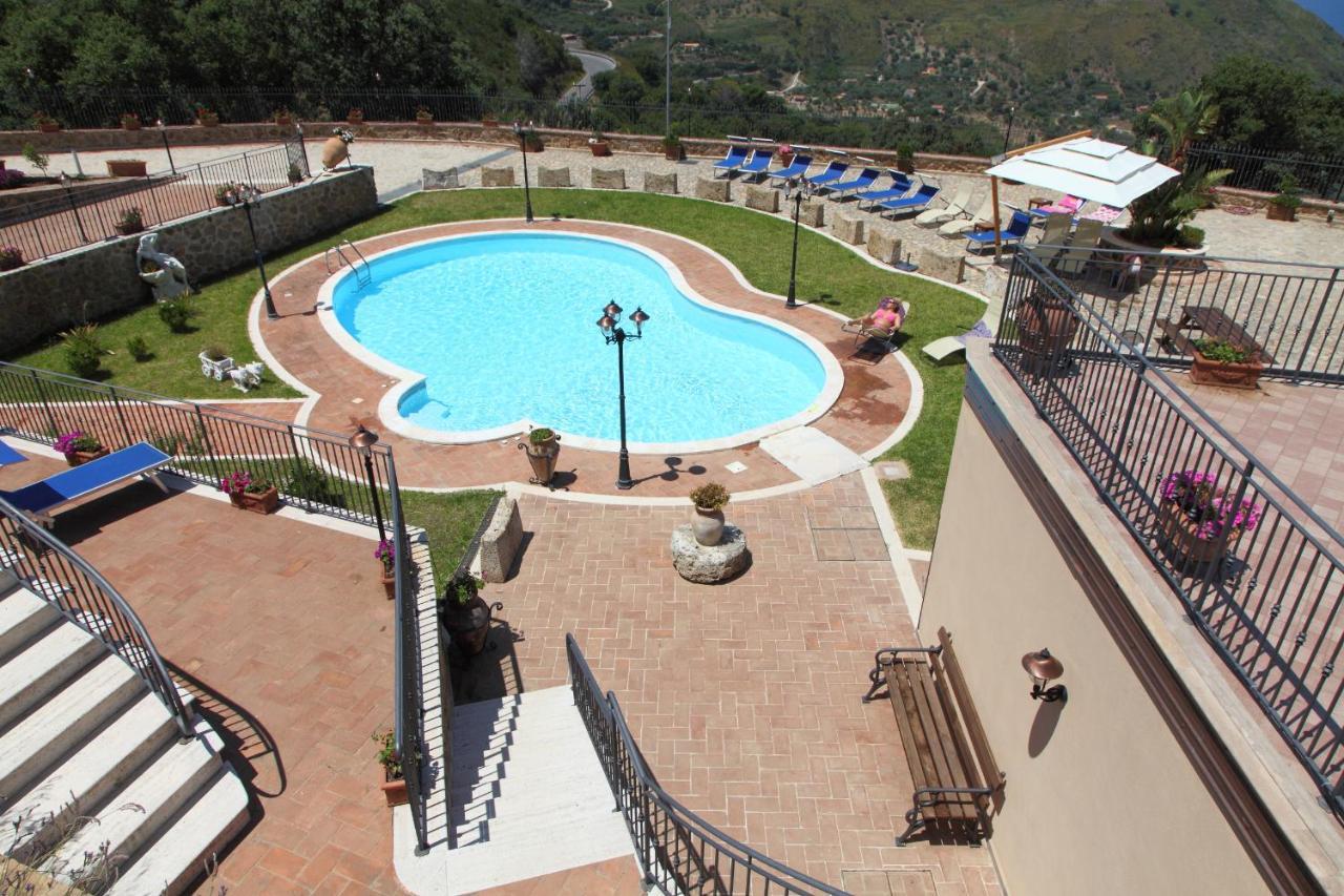 צ'פאלו Sikelios Apartments מראה חיצוני תמונה