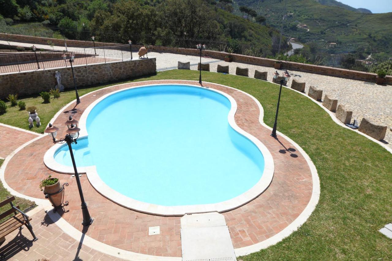צ'פאלו Sikelios Apartments מראה חיצוני תמונה