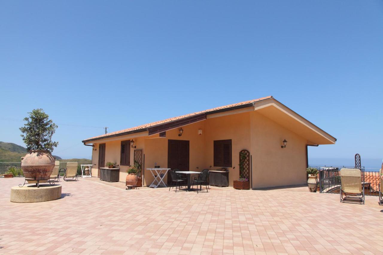צ'פאלו Sikelios Apartments מראה חיצוני תמונה